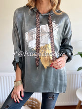 Cargar imagen en el visor de la galería, Polerón seda Fiorella - AngelitoChic