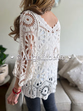 Cargar imagen en el visor de la galería, Polera macramé Amelia-AngelitoChic