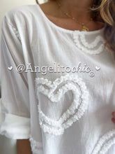 Cargar imagen en el visor de la galería, Blusa corazones