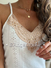 Cargar imagen en el visor de la galería, Polera pabilo broderí Diana