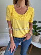 Cargar imagen en el visor de la galería, Polera broderi Francisca - AngelitoChic