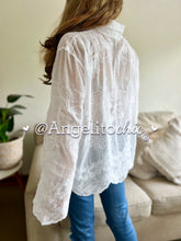 Cargar imagen en el visor de la galería, Blusa bordada Chic