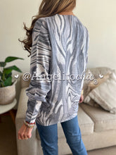 Cargar imagen en el visor de la galería, Sweater print Belinda-AngelitoChic