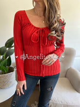 Cargar imagen en el visor de la galería, Polera lanilla Coqueta