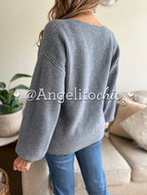Cargar imagen en el visor de la galería, Sweater Maria Ignacia