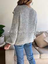 Cargar imagen en el visor de la galería, Sweater moños