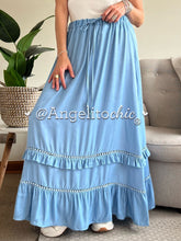 Cargar imagen en el visor de la galería, Falda larga vuelos - AngelitoChic