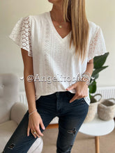 Cargar imagen en el visor de la galería, Polera broderí - AngelitoChic