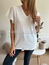 Cargar imagen en el visor de la galería, Polera broderí - AngelitoChic