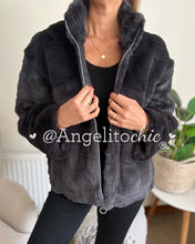 Cargar imagen en el visor de la galería, Chaqueta piel Lourdes - AngelitoChic 
