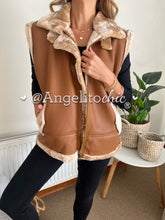 Cargar imagen en el visor de la galería, Chaqueta ecocuero sin mangas Laura - AngelitoChic 
