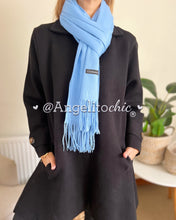 Cargar imagen en el visor de la galería, Bufanda cashmere suave azul cielo
