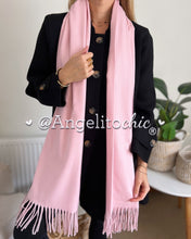Cargar imagen en el visor de la galería, Bufanda cashmere suave rosa bebé
