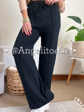 Cargar imagen en el visor de la galería, Pantalón lanilla Rosario - AngelitoChic 
