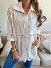 Cargar imagen en el visor de la galería, Blusa estrella Lucia
