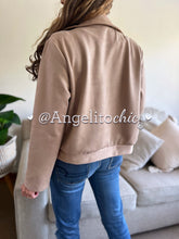 Cargar imagen en el visor de la galería, Chaqueta suede Isadora-AngelitoChic 
