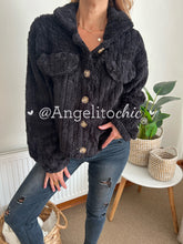 Cargar imagen en el visor de la galería, Chaqueta peludita María - AngelitoChic 

