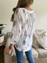 Cargar imagen en el visor de la galería, Blusa bordada Dalia
