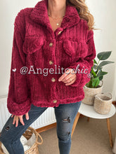 Cargar imagen en el visor de la galería, Chaqueta peludita María - AngelitoChic 
