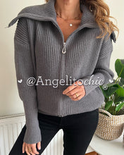Cargar imagen en el visor de la galería, Sweater Ana
