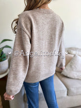 Cargar imagen en el visor de la galería, Sweater corazón
