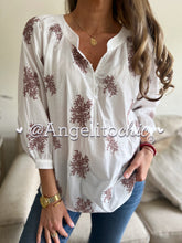Cargar imagen en el visor de la galería, Blusa bordada Dalia
