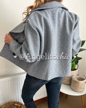 Cargar imagen en el visor de la galería, Chaqueta paño Dianna - AngelitoChic 
