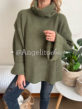 Cargar imagen en el visor de la galería, Sweater tejido Olivia
