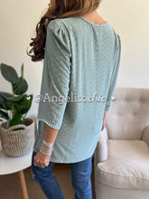 Cargar imagen en el visor de la galería, Blusa Broderí Manga 3/4 Domi - AngelitoChic
