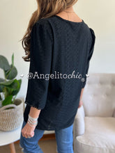 Cargar imagen en el visor de la galería, Blusa Broderí Manga 3/4 Domi - AngelitoChic
