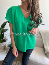 Cargar imagen en el visor de la galería, Blusa Satin Ana - AngelitoChic
