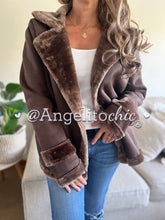 Cargar imagen en el visor de la galería, Chaqueta suede y piel Lorenza- AngelitoChic 
