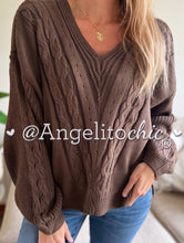 Cargar imagen en el visor de la galería, Sweater trenzado Olivia-AngelitoChic 
