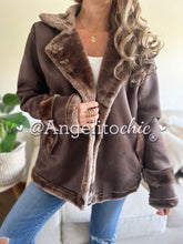 Cargar imagen en el visor de la galería, Chaqueta suede y piel Lorenza- AngelitoChic 
