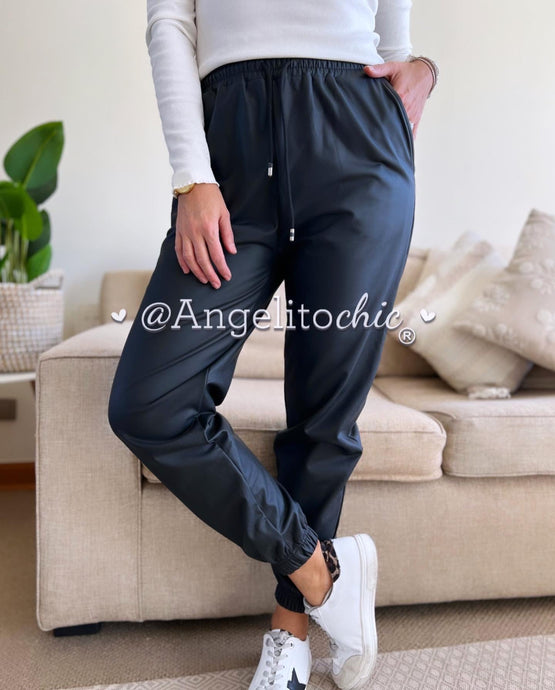 Joggers ecocuero - AngelitoChic