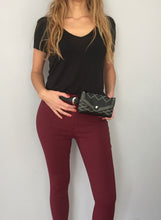 Cargar imagen en el visor de la galería, Leggins pitillos - AngelitoChic
