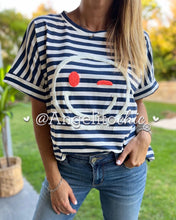 Cargar imagen en el visor de la galería, Oversize carita feliz - AngelitoChic
